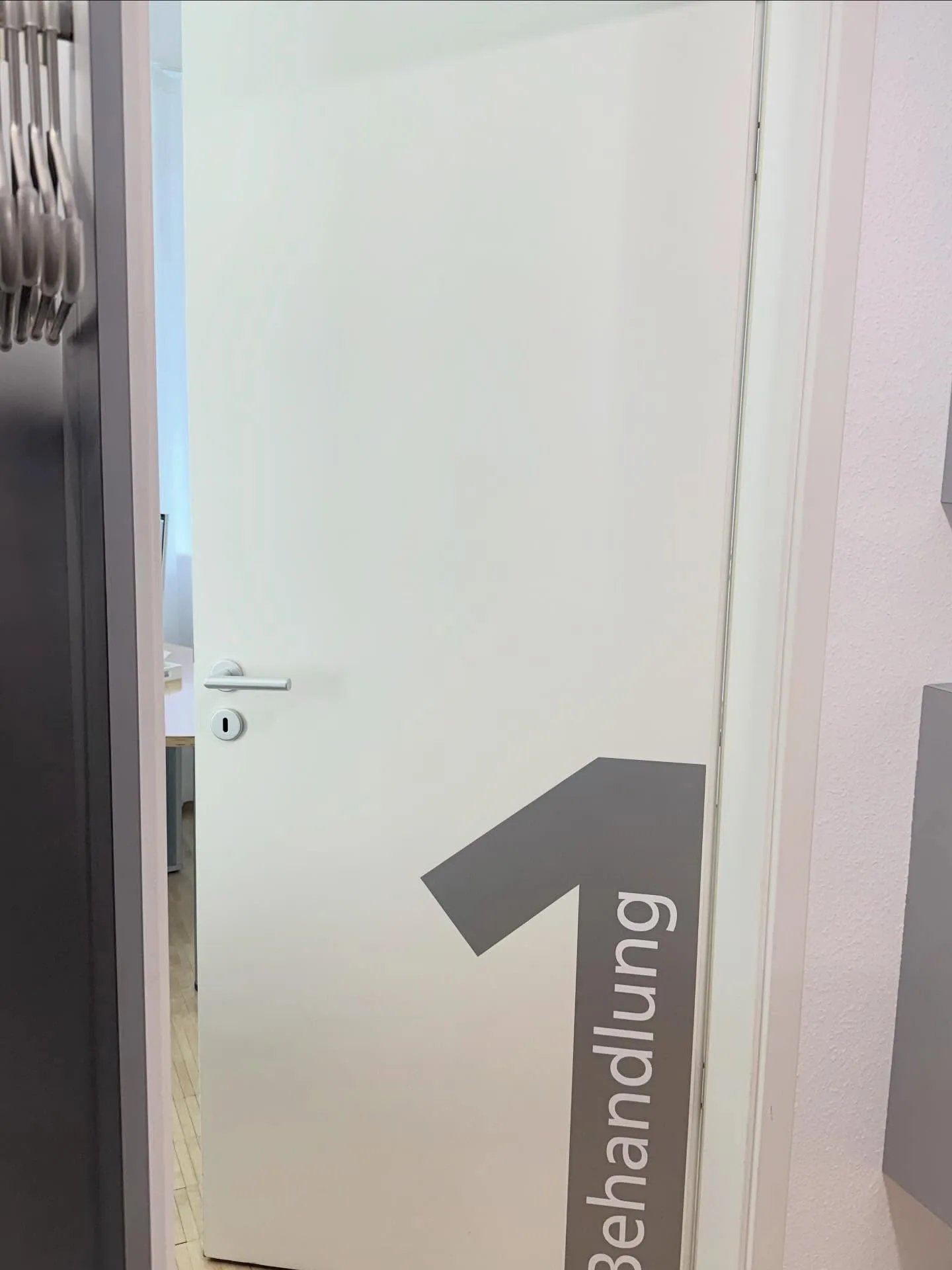 Behandlungszimmer 1 Praxis Kuhberg